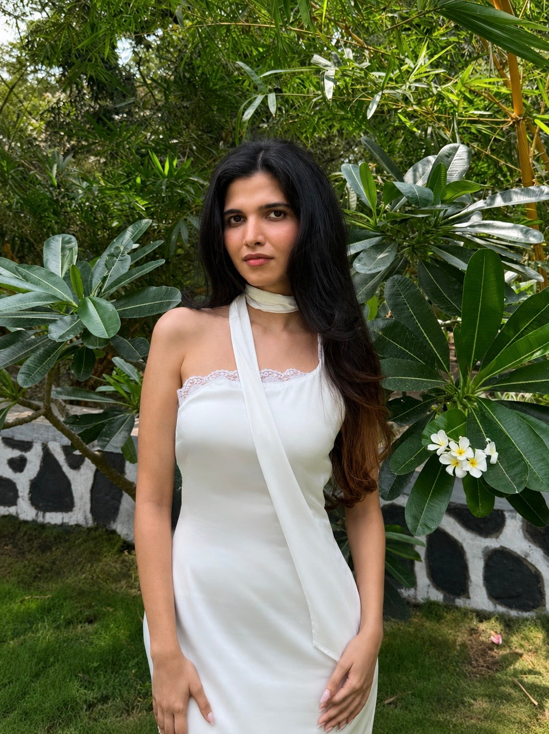 The Bloom Satin Mini - Pearl White