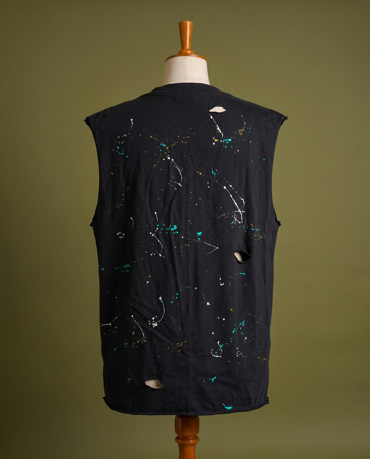 Daze Tank