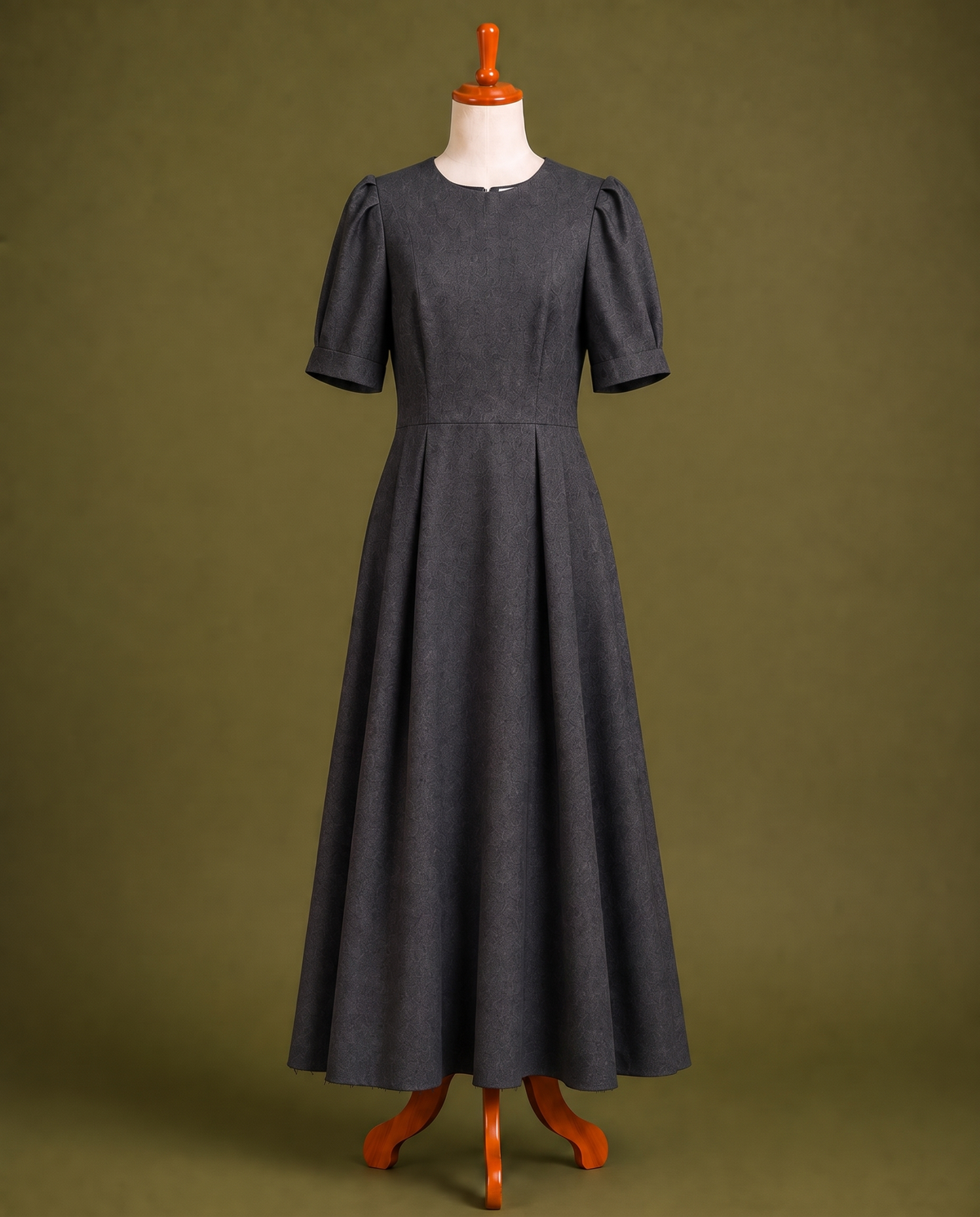 Puff sleeve dress, front