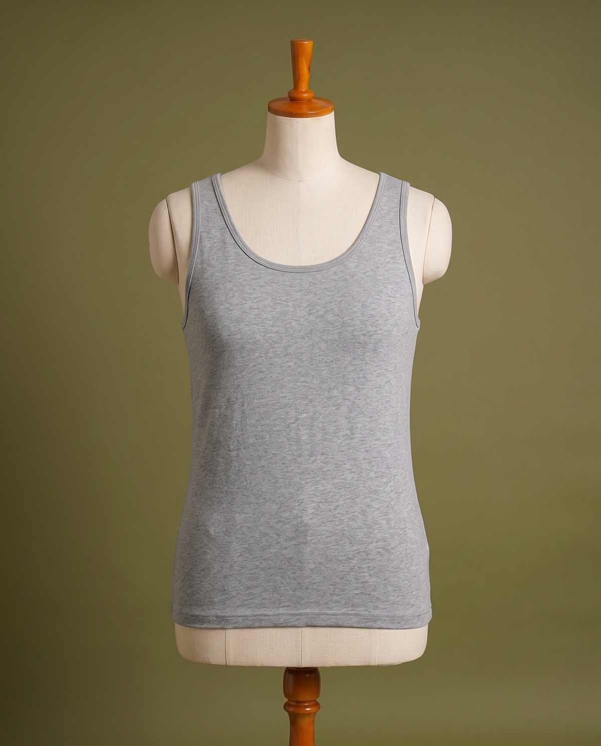 Grey scoop neck tank, front
