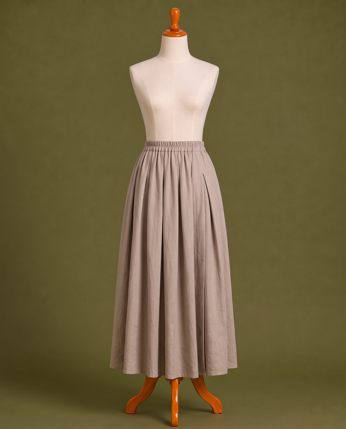 Tonal pleated maxi skirt, front