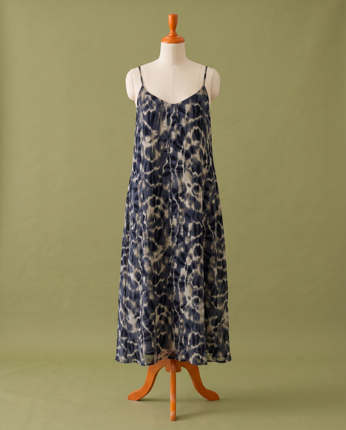 Abstract print slip dress, front